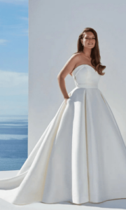 beautiful bride in justin alexander mikado ballgown wedding dress